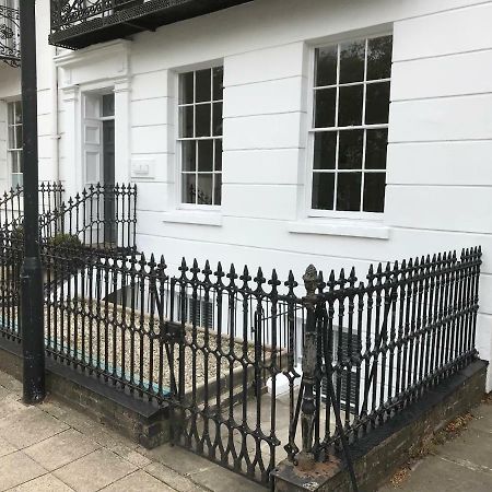 The Apartment, Lower Ground Floor, Clarendon Place Leamington Spa Dış mekan fotoğraf